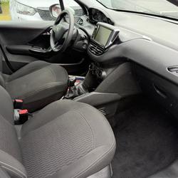 Peugeot 208 BlueHDi 100 *2020*5PLACES* Saint-Herblain
