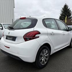 Peugeot 208 1.5 BlueHDi 100ch S&amp;S Active Business Quimperl&eacute;