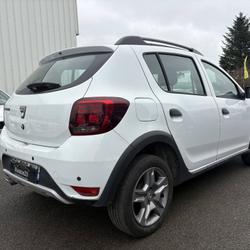 Dacia Sandero II (B52) 1.5 Blue dCi 95ch Stepway Quimperl&eacute;