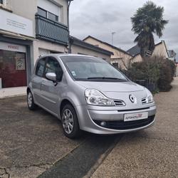 Renault Modus Phase 2 1.6i 110 cv Dynamique 2&egrave;me main PMR / Conduite autonome et aide au fauteuil Saint-Barth&eacute;lemy-d'Anjou