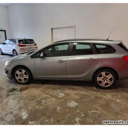 Opel Astra Sports Tourer OPEL ASTRA IV (2) SPORTS TOURER 1.7 CDTI 110  -  DISTRIBUTION FAITE &Agrave; 171 748KM Chambray-l&egrave;s-Tours