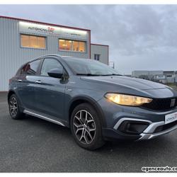 Fiat Tipo 2 CROSS 5 PORTES 1.6 Multijet 130 ch Plus // GARANTIE 6 MOIS Pont-Saint-Martin