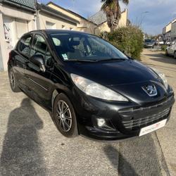 Peugeot 207 1.4 HDi 68 cv URBAN - Distribution &agrave; jour Saint-Barth&eacute;lemy-d'Anjou