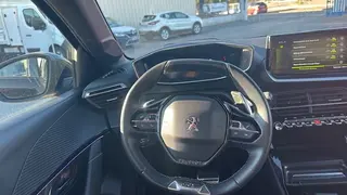 Peugeot 208  - Puretech - photo 1