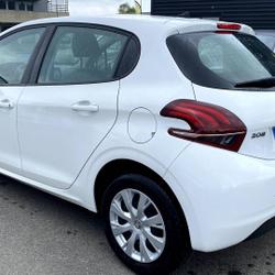 Peugeot 208 1.5 BlueHDi 100ch S&amp;S Active Quimperl&eacute;