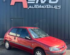 Peugeot 106 Séné