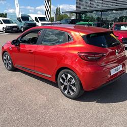Renault Clio 5 Clio E-Tech 140 - 21N Limited Valframbert