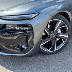 Audi A6 e-tron A6 e-tron Avant Performance 367 ch 100 kWh S line S&eacute;lestat