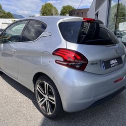 Peugeot 208 1.2 turbo 110CH GT LINE S&S 3P &Eacute;chirolles