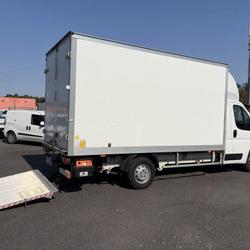Citroen Jumper 35 2.2 BLUEHDi 165 ch CAISSE MEUBLE 20 m3 Hayon occasion - Lanester - photo 2/10