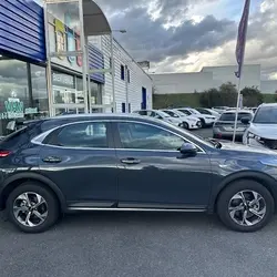 Kia XCee'd 1.0 T-GDI 120CH ACTIVE occasion - Champniers - photo 3/21