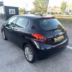 Peugeot 208 208 1.2 PureTech 110ch S&S BVM5 Allure 5p Brive-la-Gaillarde