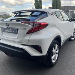 Toyota C-HR 122H DYNAMIC 2WD E-CVT D&eacute;mouville