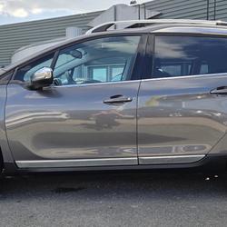 Peugeot 2008 1.6 BlueHDi 100ch BVM5 Feline Titane occasion - Les Garennes sur Loire - photo 2/18