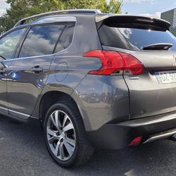 Peugeot 2008 1.6 BlueHDi 100ch BVM5 Feline Titane occasion - Les Garennes sur Loire - photo 3/18