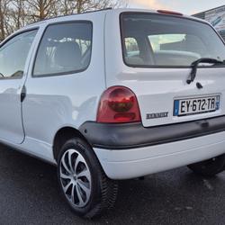 Renault Twingo 1 1.2i 16V Campus Les Garennes sur Loire