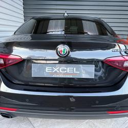Alfa Romeo Giulia 2.2 160 ch AT8 Sprint Marcey-les-Gr&egrave;ves