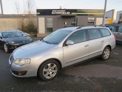 Volkswagen Passat - 2.0 16S TDI 140 CR FAP Confortline DSG - 7 990 €