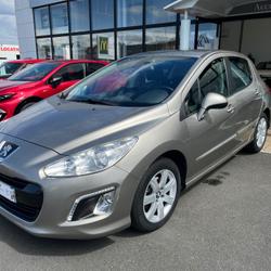 Peugeot 308 Phase 2 1.6 HDi 92ch FAP Style Sainte-Luce-sur-Loire