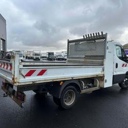 Iveco Daily RJ 130 CV COFFRE A PILONNEUSE 3,5 T Morangis