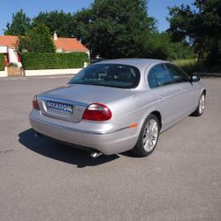 Jaguar S-Type 2.7 V6 D Bi-Turbo A Saint-Philbert-de-Grand-Lieu