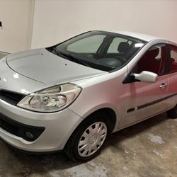 Renault Clio 3 3 1.5 DCI 85 + ATTELAGE occasion - Chambray-l&egrave;s-Tours - photo 3/20