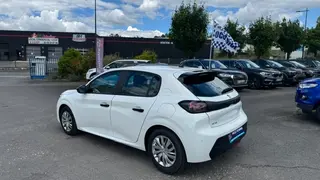 Peugeot 208 societe  - photo 1