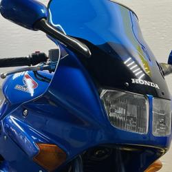 Honda VFR  Colombe-l&egrave;s-Vesoul