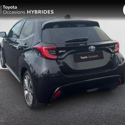 Toyota Yaris 116h Iconic 5p MY22 Saint-Martin-des-Champs