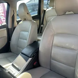 Volvo XC70 2.4L D5 AWD 215CH SUMMUM GEARTRONIC Puymoyen