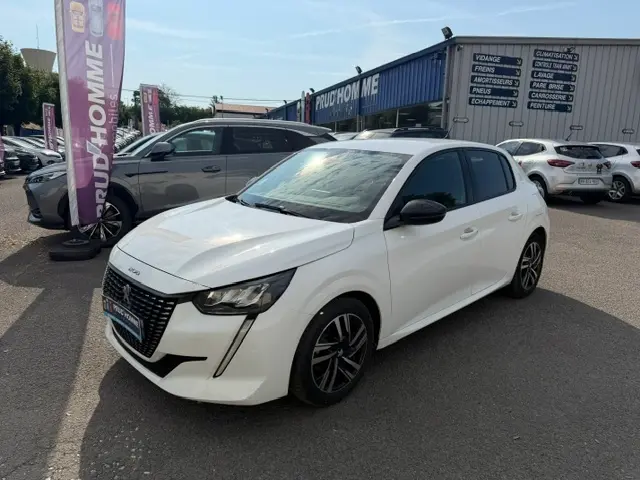 Peugeot 208  - Puretech - 11 490 €