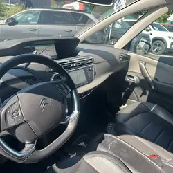 Citroen C4 Spacetourer PURETECH 130CH S&S SHINE EAT8 DISTRIBUTION A JOUR occasion - Puymoyen - photo 2/26