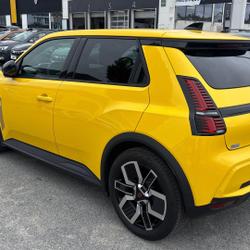 Renault R5 E-Tech Renault 5 E-Tech Electrique 150 ch autonomie confort Techno Vannes