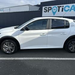 Peugeot e-208 Electrique 136ch Style + Cam&eacute;ra Chemill&eacute;-en-Anjou