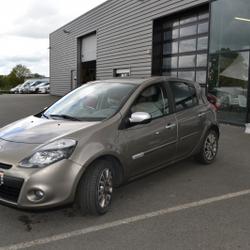 Renault Clio 3 1.6 16V 110CH INITIALE BVA 5P Domalain