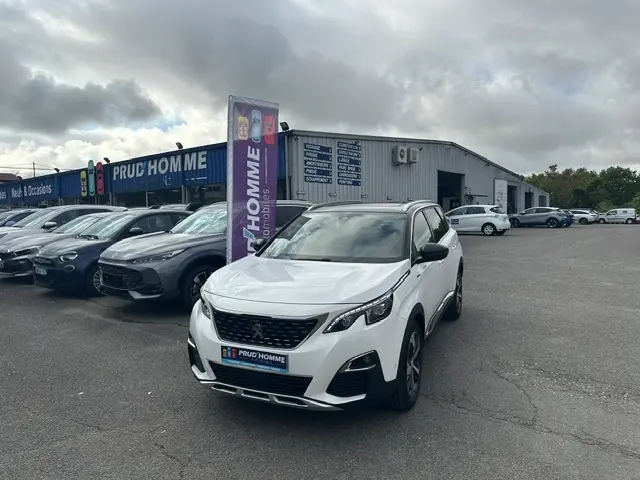 Peugeot 5008  - Puretech - 18 490 €