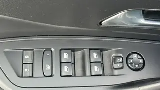 Peugeot 308 III Phase 1  - Puretech - photo 3