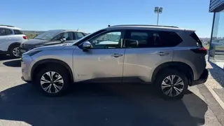 Nissan XTrail  - photo 2