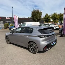 Peugeot 308 III Phase 1 1.5 BLUEHDI 130CH S&S ALLURE EAT8 occasion - Puymoyen - photo 2/21