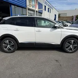 Peugeot 3008 1.2 PURETECH 130CH S&S ALLURE DISTRIBUTION OK Champniers