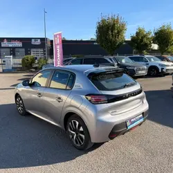 Peugeot 208 1.2 100CH S&S STYLE + GPS Puymoyen