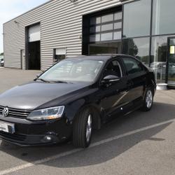 Volkswagen Jetta 1.6 TDI 105CH BLUEMOTION FAP CONFORTLINE Domalain