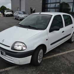 Renault Clio 2 1.2 (1149) 58CH RTA 5P Domalain