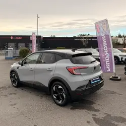 Renault Captur 1.8 E-TECH FULL HYBRID 160CH TECHNO occasion - Puymoyen - photo 2/22