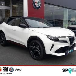 Alfa Romeo Junior 1.2 Ibrida 136ch Speciale DCT6 Pl&eacute;rin