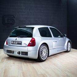Renault Clio 2 3.0 V6 230CH RS 3P ORIGINE FRANCE / FACTURE ACHAT / ALCANTARA RESTAURE Saint-Andr&eacute;-les-Vergers