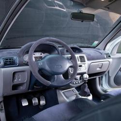 Renault Clio 2 3.0 V6 230CH RS 3P ORIGINE FRANCE / FACTURE ACHAT / ALCANTARA RESTAURE Saint-Andr&eacute;-les-Vergers