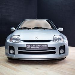 Renault Clio 2 3.0 V6 230CH RS 3P ORIGINE FRANCE / FACTURE ACHAT / ALCANTARA RESTAURE Saint-Andr&eacute;-les-Vergers