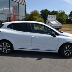 Renault Clio 5 1.6 E-TECH 145CH FULL HYBRID EVOLUTION Domalain