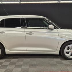 Suzuki Swift 1.2 HYBRID PRIVILEGE CVT Servon